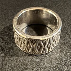 Sterling Silver Patterned Ring
